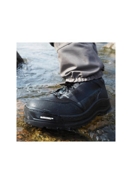 Vision Musta Michelin - In water